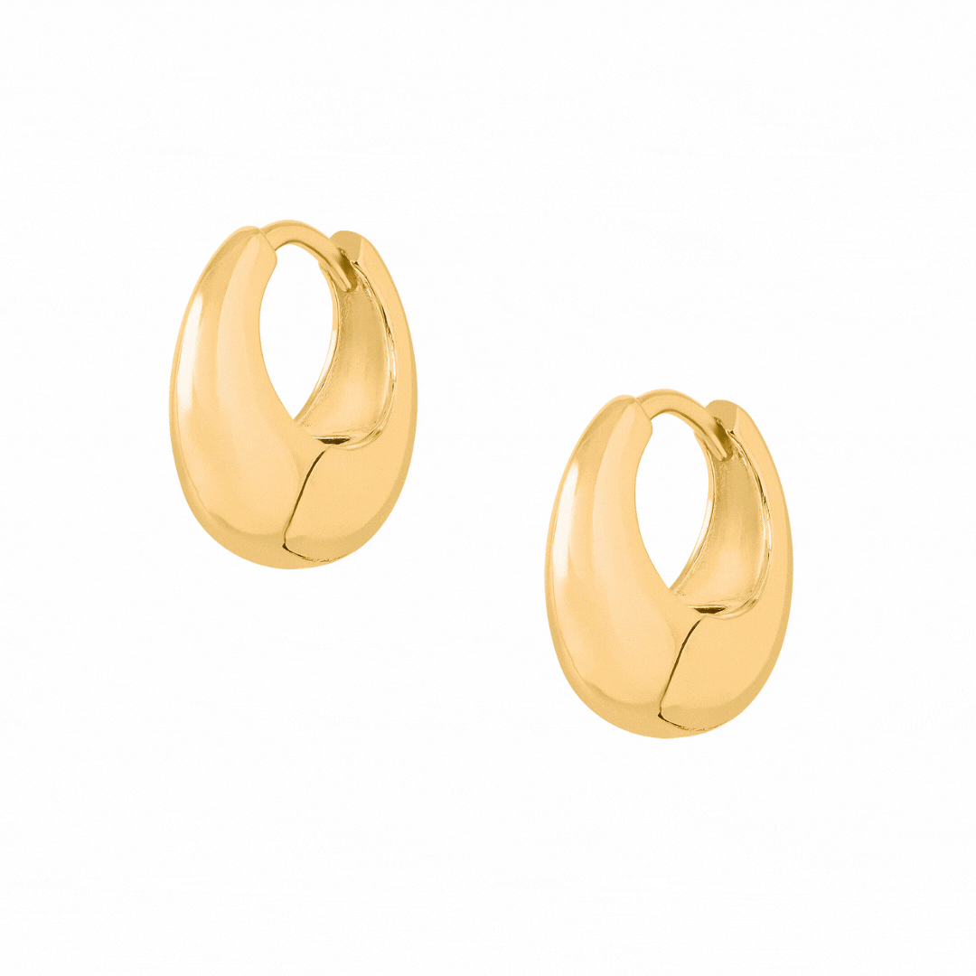 Solid Huggie Hoop: The Angie