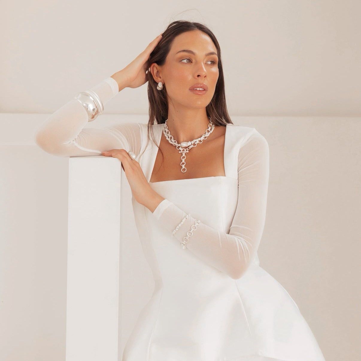 The Sandra: Large baroque pearl hammered band ring