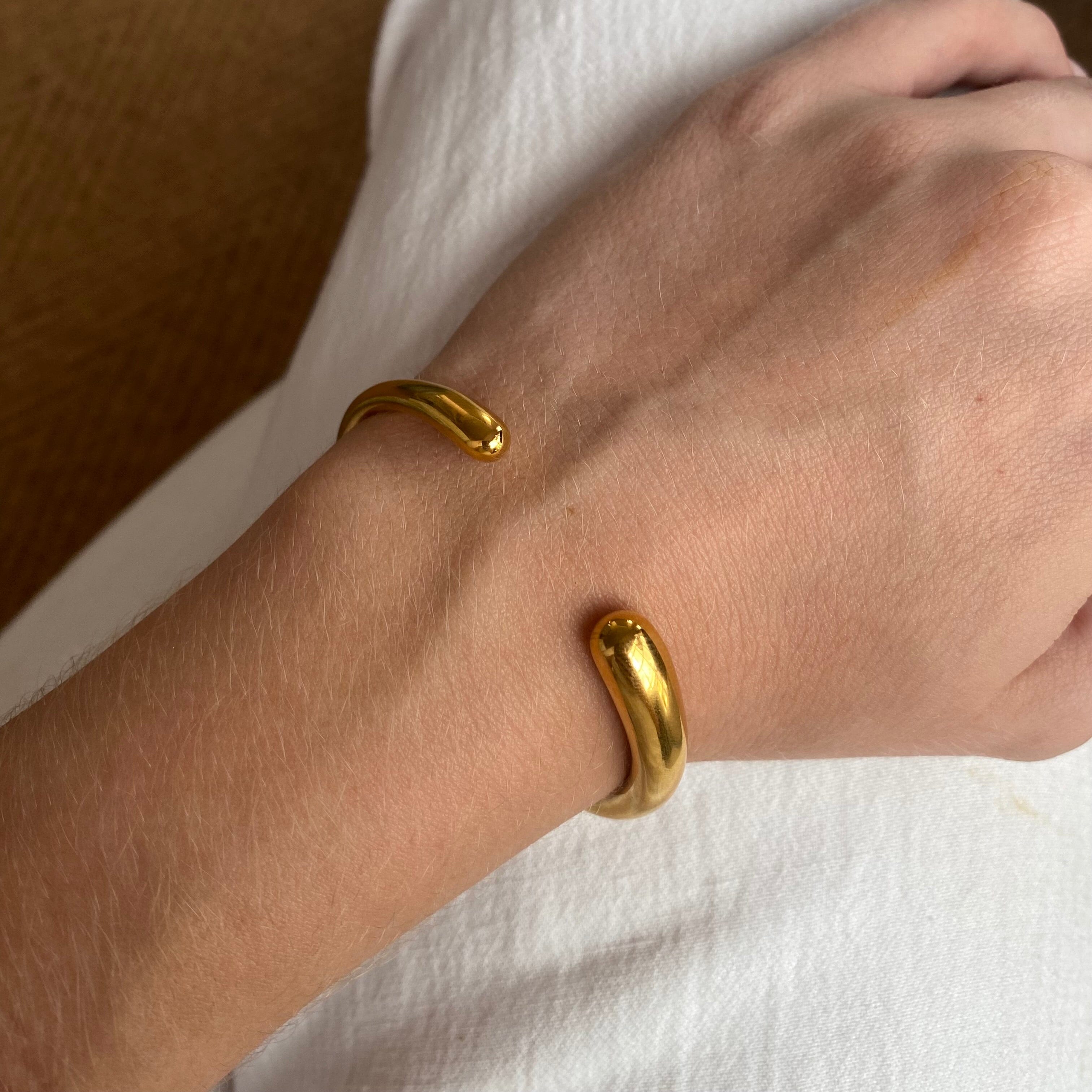 THE KEELY (Gold) Bracelets Jimena Alejandra