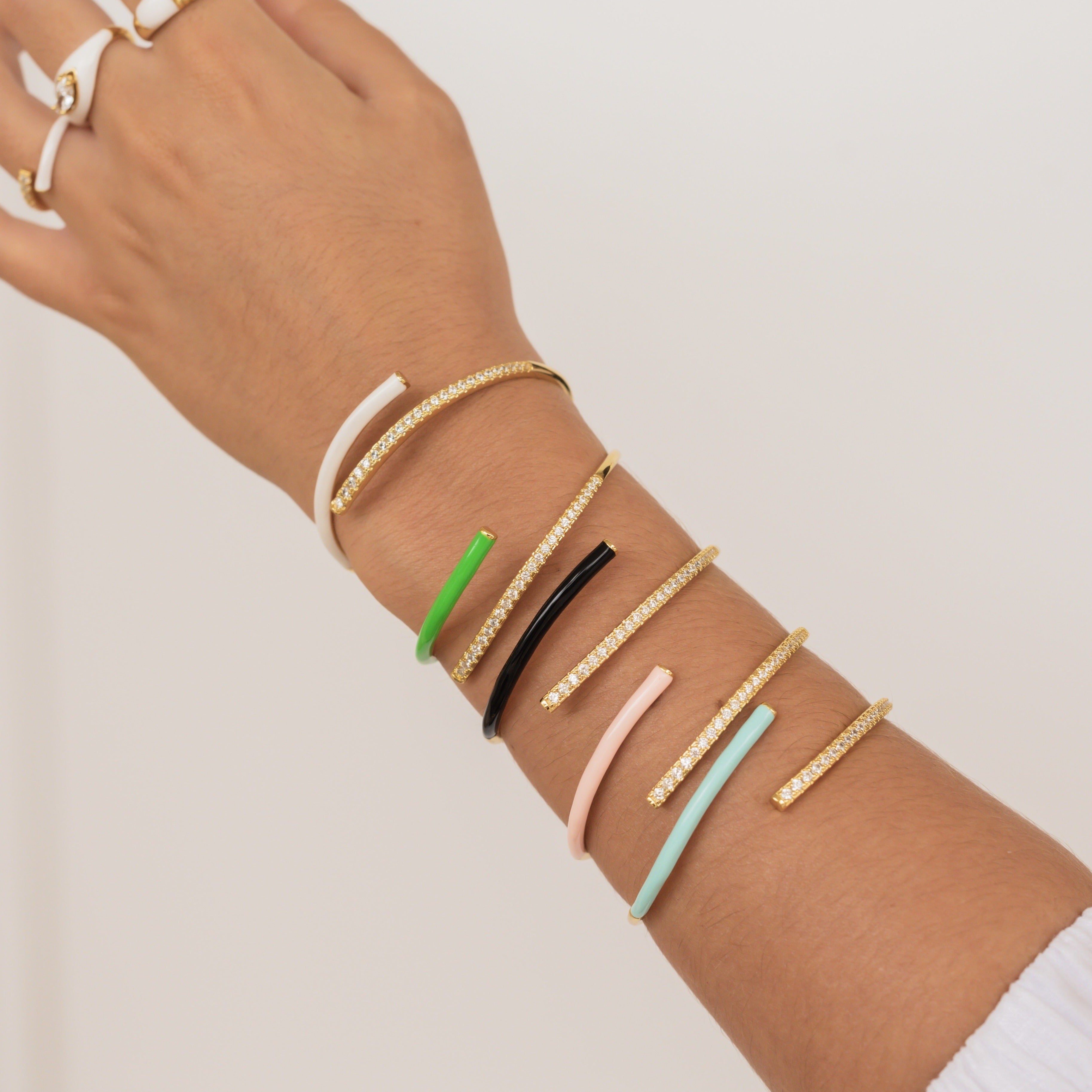 THE CAIA (White) Bracelets Jimena Alejandra