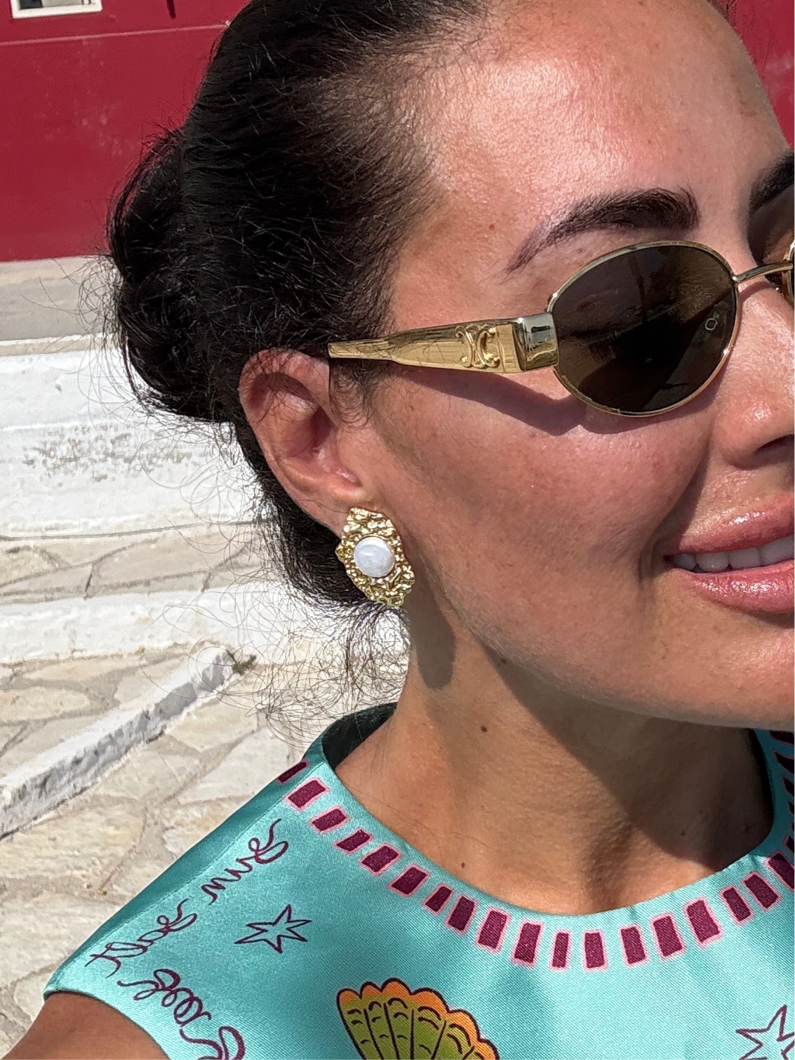 Natural Coin Pearl With Hammered Bezel: The Sue-Belle