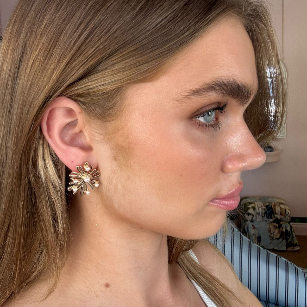 5 for 60% Off - Pearl Star Studs: The Penny